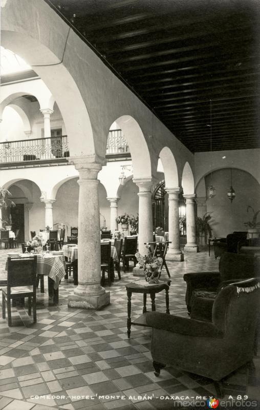 Patio Central Interior